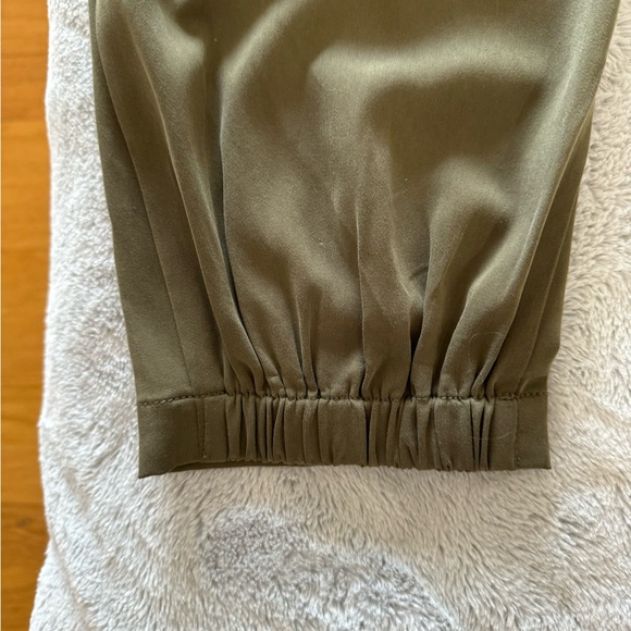 Anthropologie Joggers - Picture 11 of 13